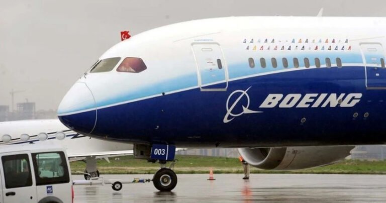 Hindistan Sivil Havacılık, tüm Boeing 787 uçaklarını acilen inceliyor.